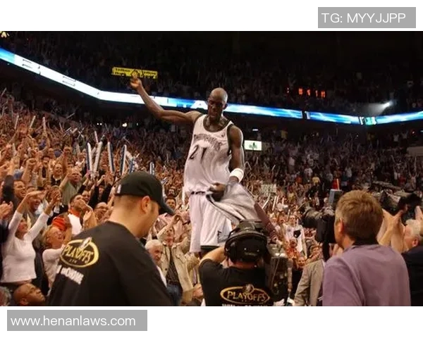 加内特领衔森林狼对决奇才的经典对抗赛回顾与精彩瞬间分析